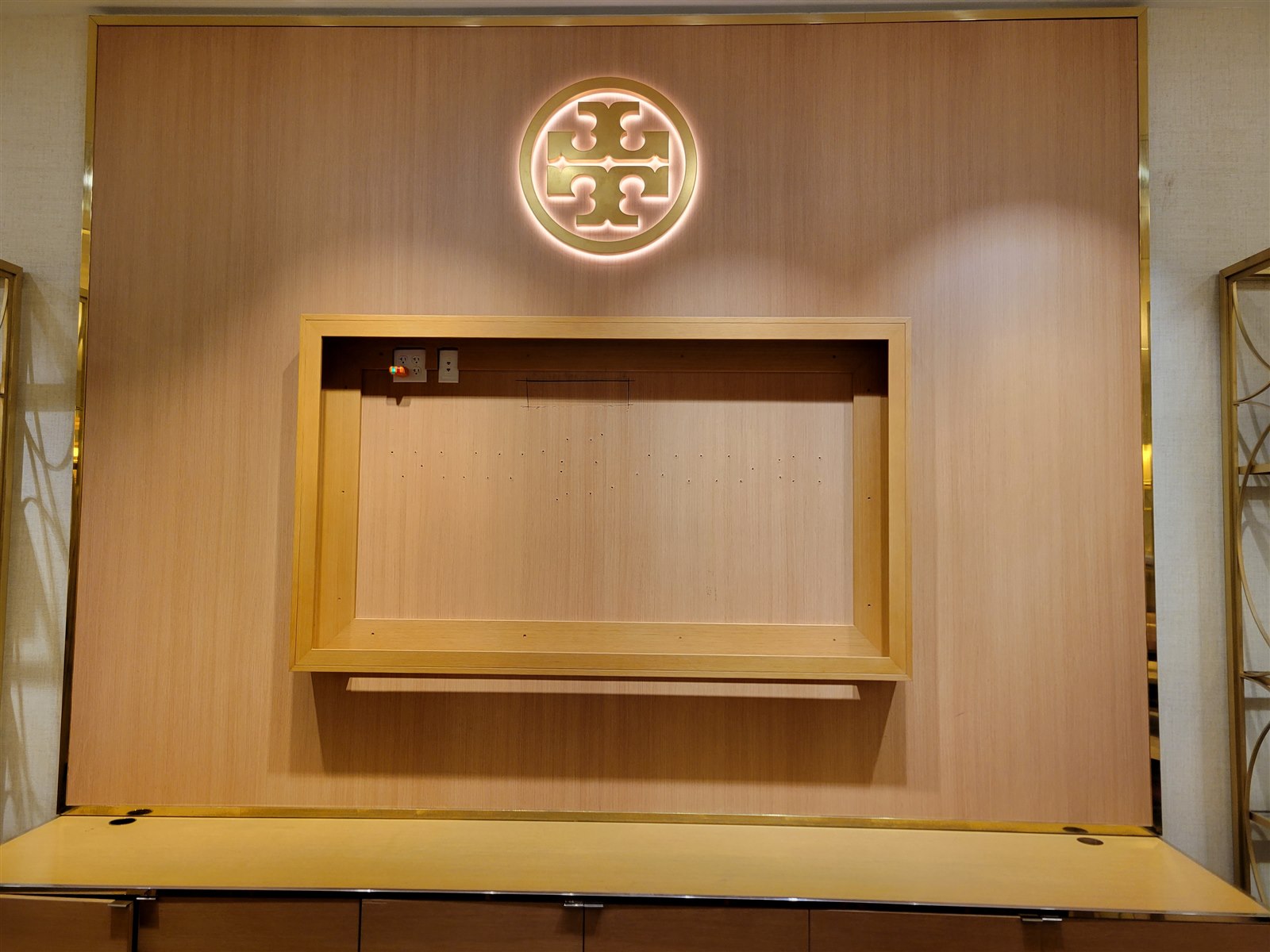 Tory Burch image 6